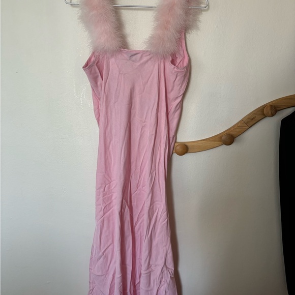 Sleeper feather slip dress 🎂💐🎀👛 - Picture 4 of 4